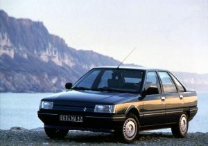 Renault 21 1990 года